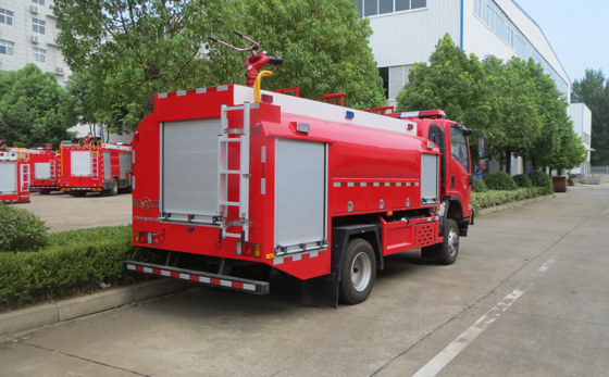 ��ʮ�4�(q��)ɭ������܇