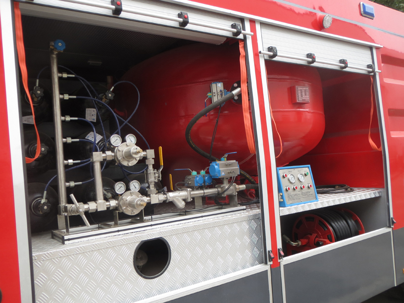 ����HOWO�ɷ�ˮ(li��n)������܇