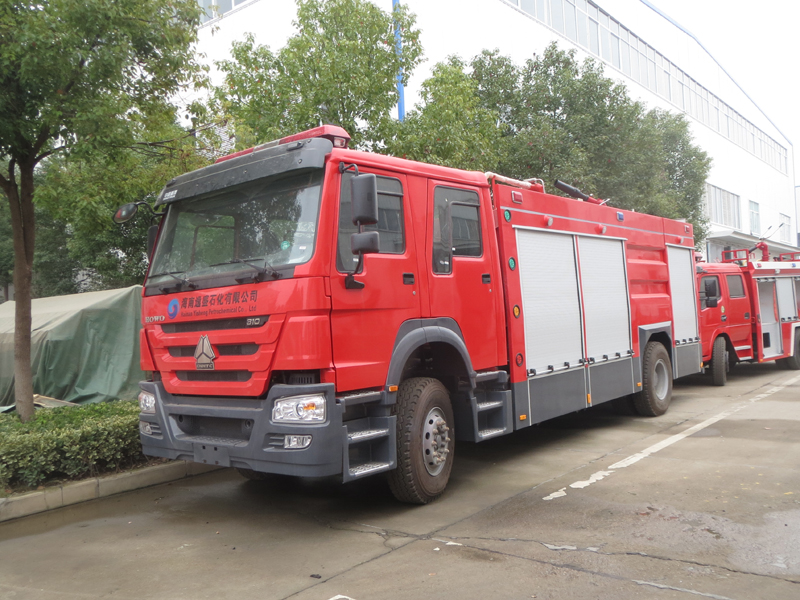 ����HOWO�ɷ�ˮ(li��n)������܇