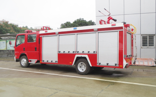 五十鈴3噸消防車 五十鈴3噸消防車