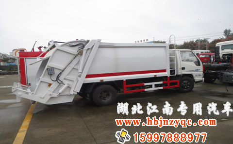 江鈴6方壓縮式垃圾車(chē) 江鈴6方壓縮式垃圾車(chē)