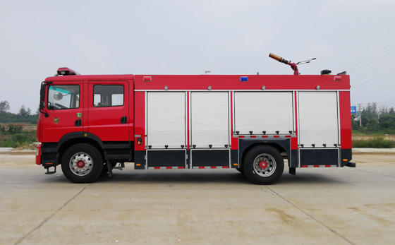 東風(fēng)7噸泡沫消防車 東風(fēng)7噸泡沫消防車