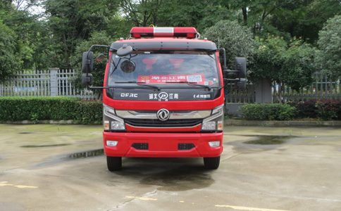 東風5噸水罐消防車 東風5噸水罐消防車