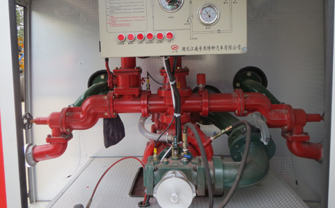 東風5噸水罐消防車 東風5噸水罐消防車