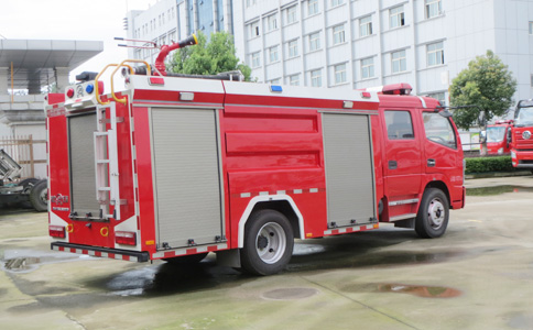 東風5噸水罐消防車 東風5噸水罐消防車