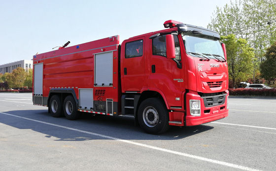 湖北江南2022年五十鈴 16噸泡沫<a href='http://m.billydanny.com/p279.html'>消防車(chē)</a>評(píng)測(cè) 湖北江南2022年五十鈴 16噸泡沫<a href='http://m.billydanny.com/p279.html'>消防車(chē)</a>評(píng)測(cè)